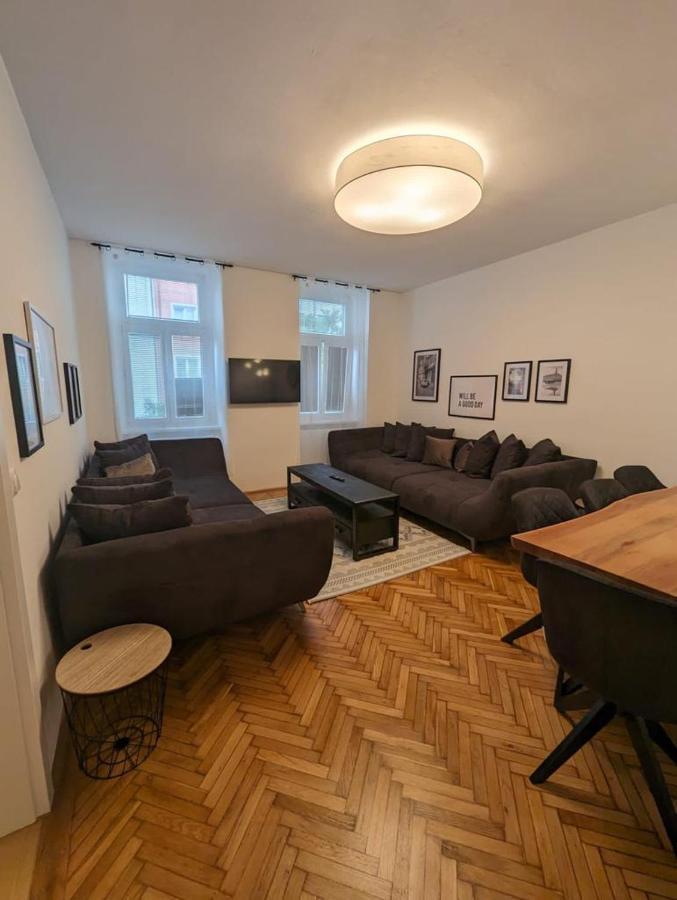 Appartement Big Cityapartment 19 *